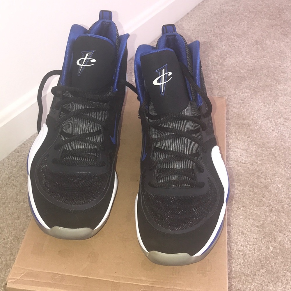 Basketball sneakers